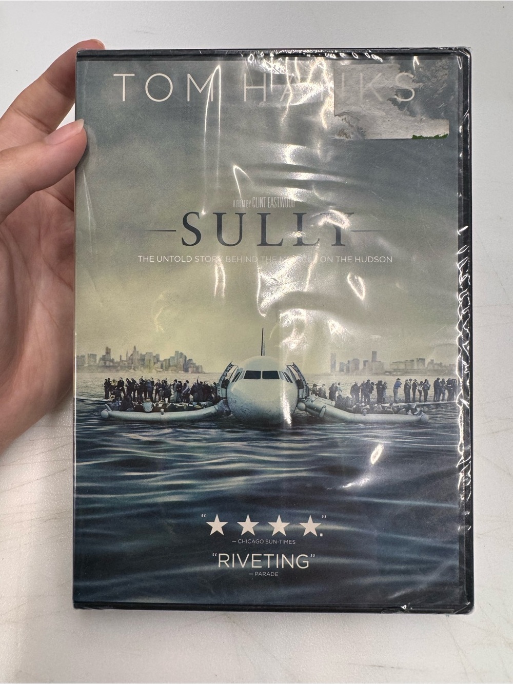 Sully (DVD, 2016) Tom Hanks - Disc Brand New Sealed